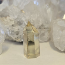 Load image into Gallery viewer, Citrine Point