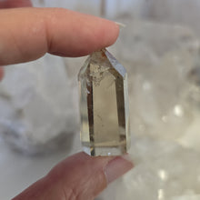 Load image into Gallery viewer, Citrine Point