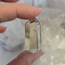Load image into Gallery viewer, Citrine Point