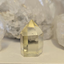 Load image into Gallery viewer, Citrine Point