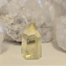 Load image into Gallery viewer, Citrine Point