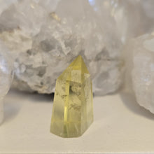 Load image into Gallery viewer, Citrine Point