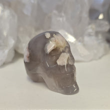 Load image into Gallery viewer, Flower Agate Skull