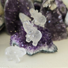 Load image into Gallery viewer, Clear Quartz Elephant