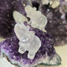 Load image into Gallery viewer, Clear Quartz Elephant