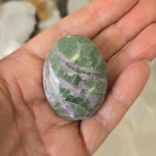 Load image into Gallery viewer, Serpentine Fluorite 'Bolivianite' Palmstone - A Grade