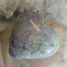 Load image into Gallery viewer, Serpentine Fluorite 'Bolivianite' Heart - A Grade