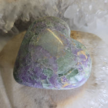 Load image into Gallery viewer, Serpentine Fluorite 'Bolivianite' Heart - A Grade