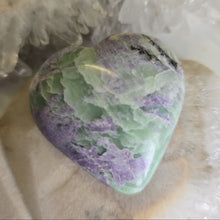 Load image into Gallery viewer, Serpentine Fluorite 'Bolivianite' Heart - A Grade