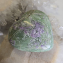 Load image into Gallery viewer, Serpentine Fluorite 'Bolivianite' Heart - A Grade