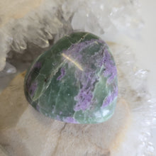 Load image into Gallery viewer, Serpentine Fluorite 'Bolivianite' Heart - A Grade