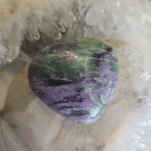 Load image into Gallery viewer, Serpentine Fluorite 'Bolivianite' Heart - A Grade