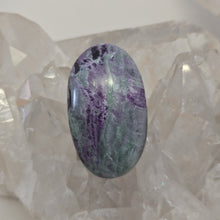 Load image into Gallery viewer, Kammererite Palmstone