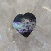 Load image into Gallery viewer, Kammererite Heart
