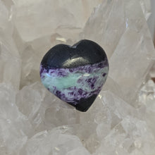 Load image into Gallery viewer, Kammererite Heart