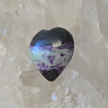Load image into Gallery viewer, Kammererite Heart