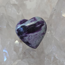 Load image into Gallery viewer, Kammererite Heart