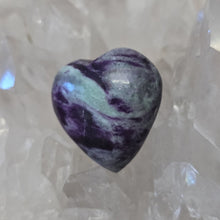 Load image into Gallery viewer, Kammererite Heart
