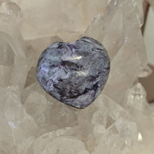 Load image into Gallery viewer, Kammererite Heart