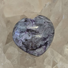 Load image into Gallery viewer, Kammererite Heart