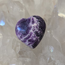 Load image into Gallery viewer, Kammererite Heart