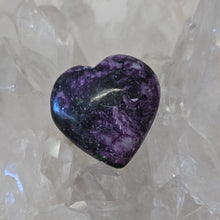 Load image into Gallery viewer, Kammererite Heart