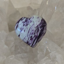 Load image into Gallery viewer, Kammererite Heart