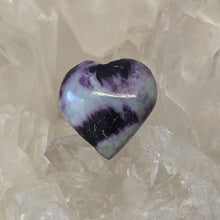 Load image into Gallery viewer, Kammererite Heart