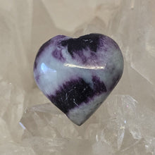 Load image into Gallery viewer, Kammererite Heart