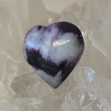 Load image into Gallery viewer, Kammererite Heart