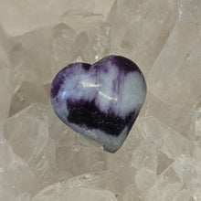 Load image into Gallery viewer, Kammererite Heart