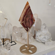 Load image into Gallery viewer, Carnelian Diamond with Stand