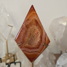 Load image into Gallery viewer, Carnelian Diamond with Stand
