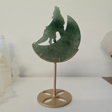 Load image into Gallery viewer, Prehnite Moon Howling Wolf