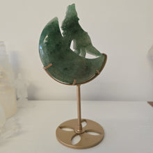Load image into Gallery viewer, Prehnite Moon Howling Wolf