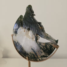 Load image into Gallery viewer, Moss Agate Moon Howling Wolf