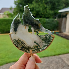 Load image into Gallery viewer, Moss Agate Moon Howling Wolf