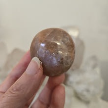 Load image into Gallery viewer, Peach Moonstone Gallet