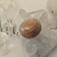 Load image into Gallery viewer, Peach Moonstone Gallet