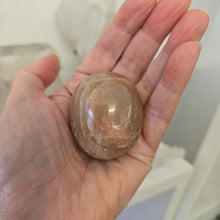 Load image into Gallery viewer, Peach Moonstone Gallet