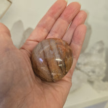 Load image into Gallery viewer, Peach Moonstone Gallet
