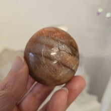 Load image into Gallery viewer, Peach Moonstone Gallet