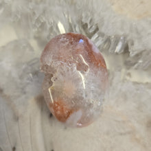 Load image into Gallery viewer, Flower Agate Palmstone