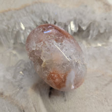 Load image into Gallery viewer, Flower Agate Palmstone
