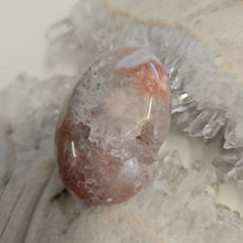 Load image into Gallery viewer, Flower Agate Palmstone