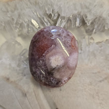 Load image into Gallery viewer, Flower Agate Palmstone