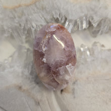 Load image into Gallery viewer, Flower Agate Palmstone