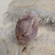 Load image into Gallery viewer, Flower Agate Palmstone