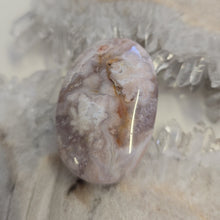 Load image into Gallery viewer, Flower Agate Palmstone