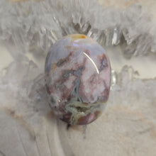 Load image into Gallery viewer, Flower Agate Palmstone